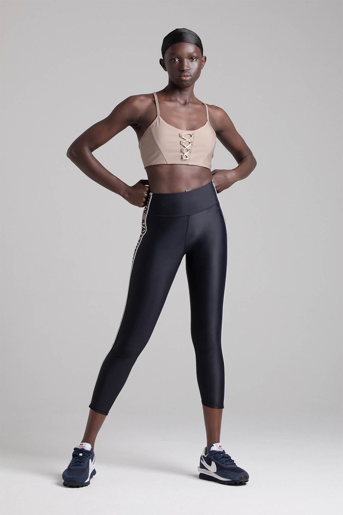 Women's Cropped Running Tights - Black